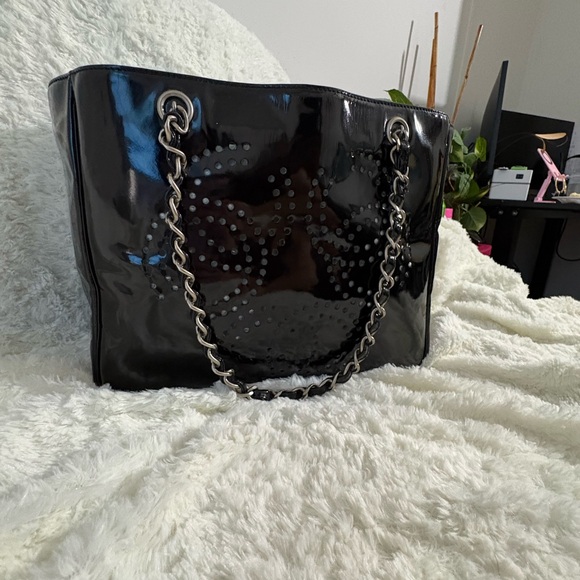 CHANEL Sunday SALE Black Patent Leather Tote with Chain Handles Authenticated